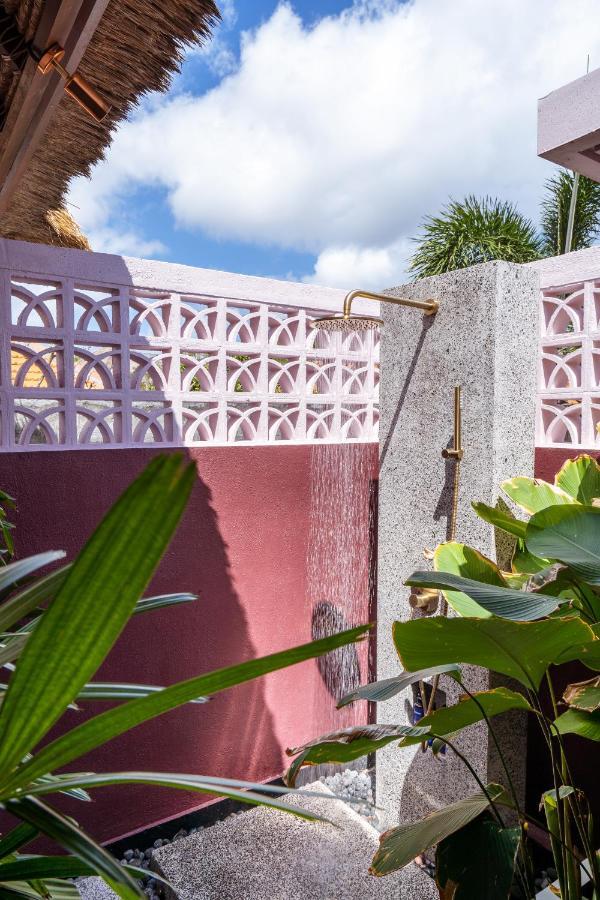 Ulu Cliffhouse Hotel Uluwatu  Exterior photo